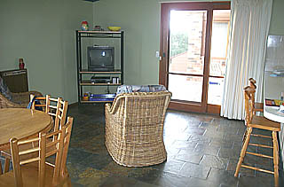 Family room (2004-06-09)