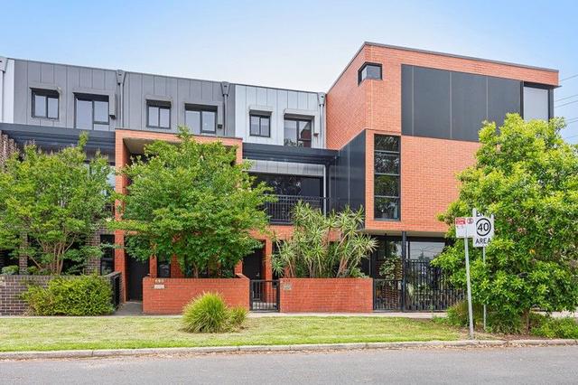 2/2 Bridge Street, VIC 3070