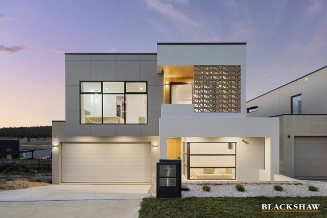 16 Leontine Loop, ACT 2611