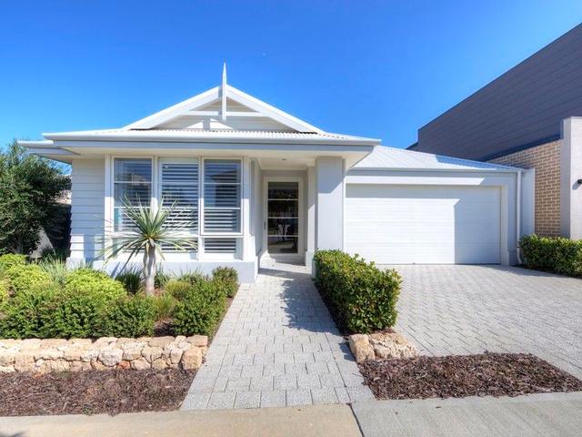 32 Midsummer Avenue, WA 6036