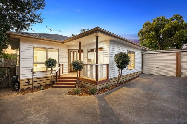 2/11 Dixon Avenue, VIC 3136