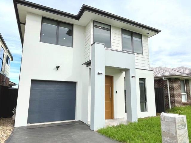 24 Fuyu St, NSW 2570