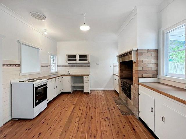 8 Woodford Avenue, NSW 2778