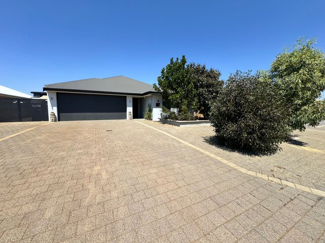 32 Swordfish Vista, WA 6530