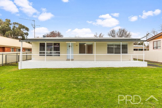 77 Lockhart Street, NSW 2729
