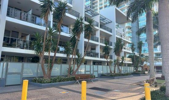 202/3 Como Crescent, QLD 4215