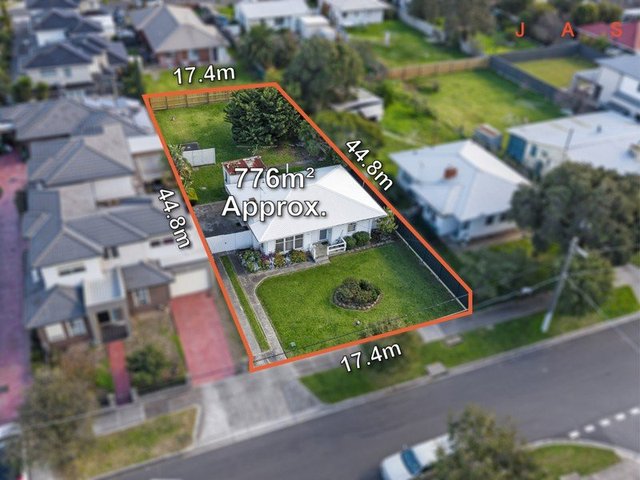 34 Castley Crescent, VIC 3019