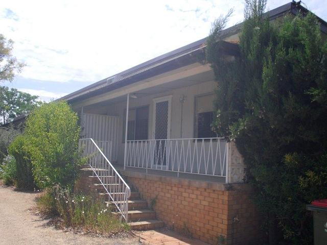 2/50 Hill, NSW 2871