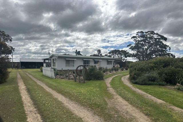 43 Monash Road, WA 6323