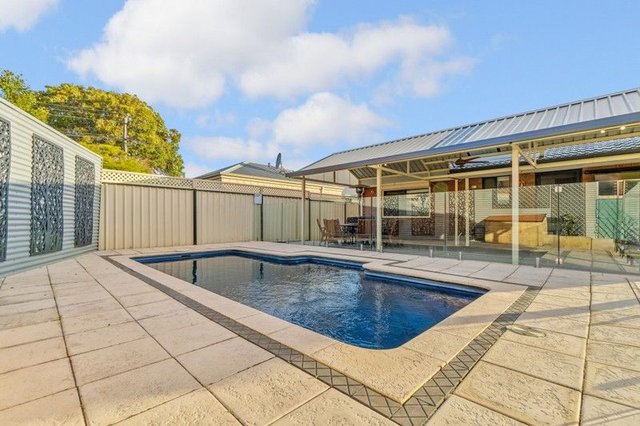 57 Moira Avenue, WA 6058