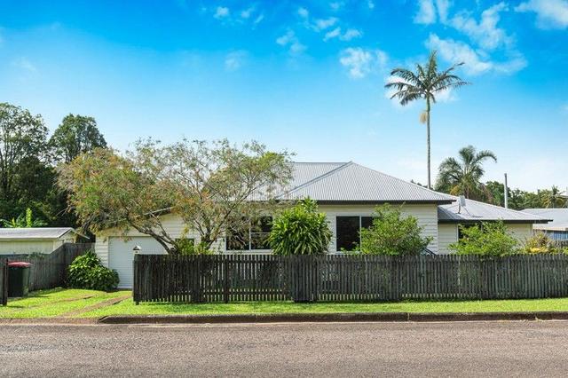 18 Maple Street, QLD 4886