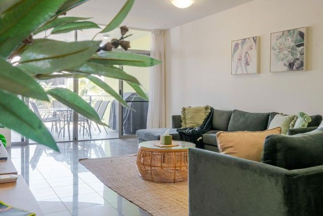 202/174 Grafton Street, QLD 4870