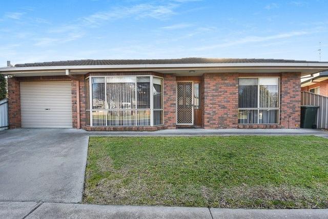 13 Selkirk Drive, VIC 3400