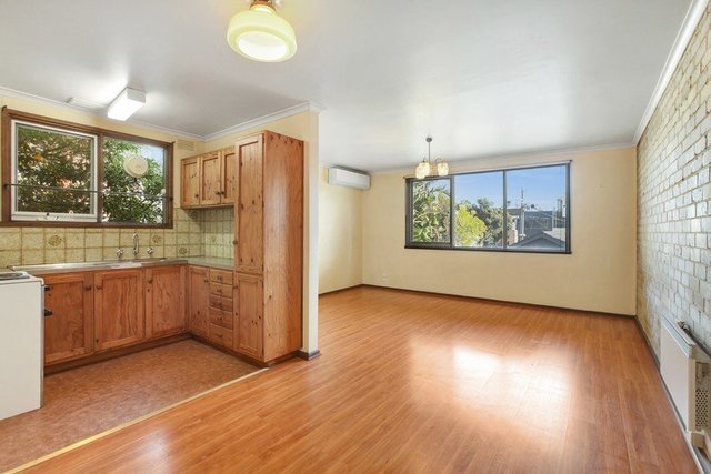 2/233 Dow Street, VIC 3207