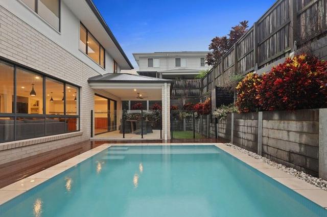 9 April Crescent, QLD 4035