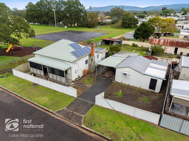 10 Hyndes Street, NSW 2286