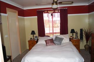 Bedroom 1 (2011-01-19)