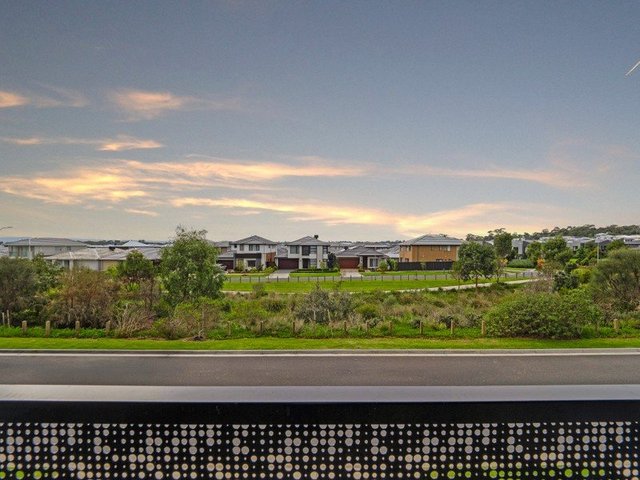 11 Charisma Circuit, VIC 3977