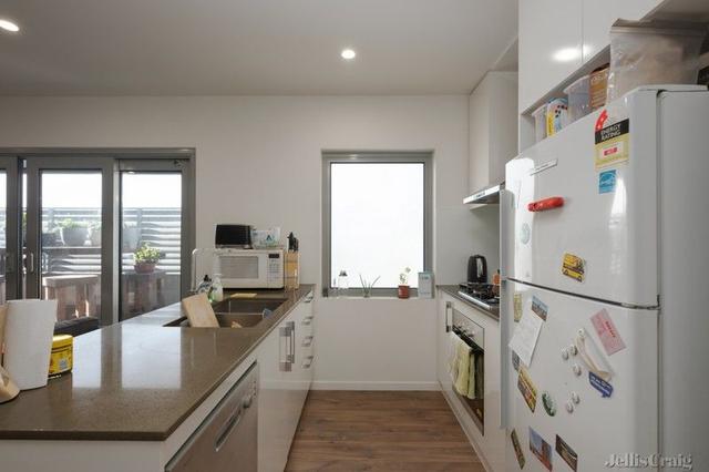 304/120 Gipps Street, VIC 3067