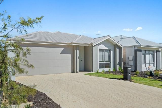 14 Tarot Grove, WA 6171