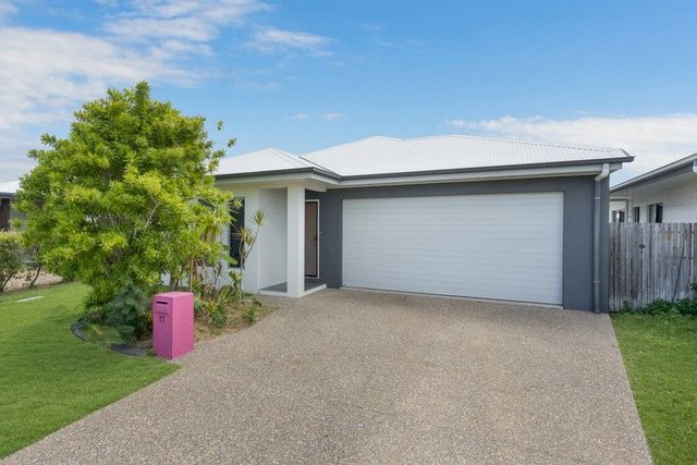 11 Molokai Street, QLD 4818