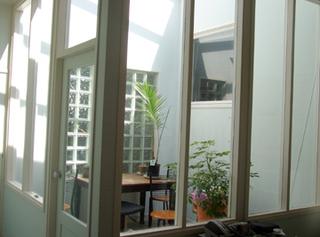 Atrium (2005-09-16)
