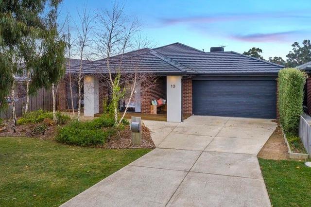 13 Black Avenue, VIC 3437