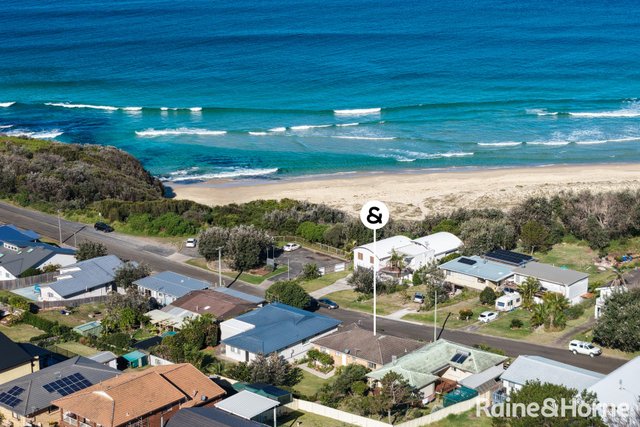 24 Rennies Beach Close, NSW 2539