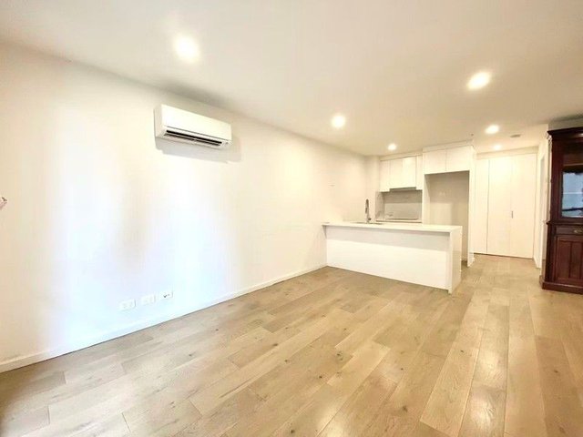 102/611 Sydney Road, VIC 3056