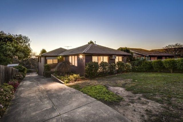 8 Berkley Court, VIC 3802