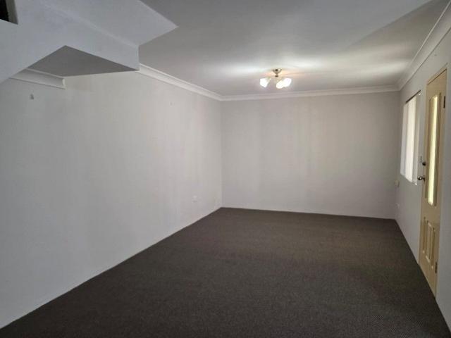 11/160 - 162 John Street, NSW 2166