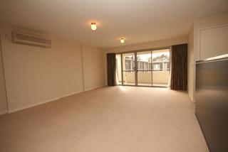 Lounge (2013-12-06)