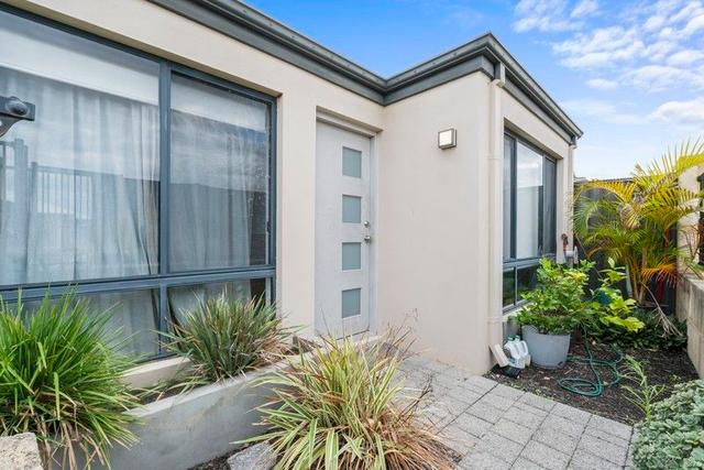 49 Featherflower Avenue, WA 6055