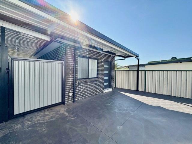 8A Stroker St, NSW 2166
