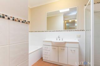 Bathroom (2017-09-11)
