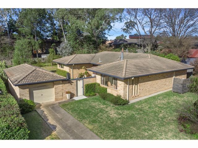 8 Barclay Street, NSW 2350