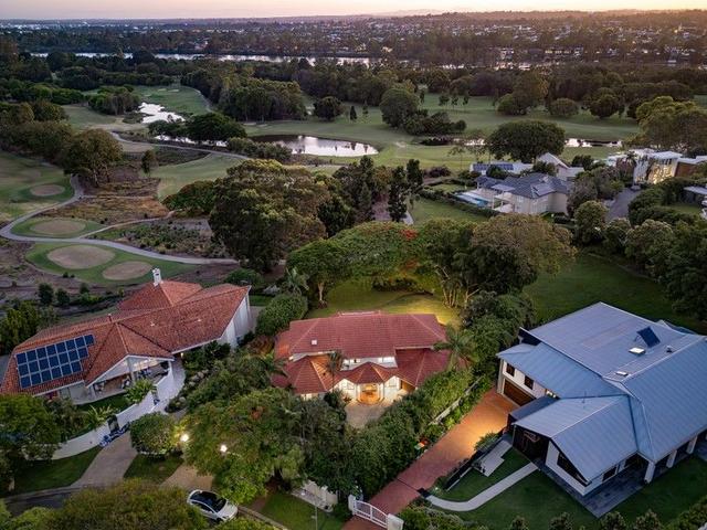 4 Carnoustie Court, QLD 4068