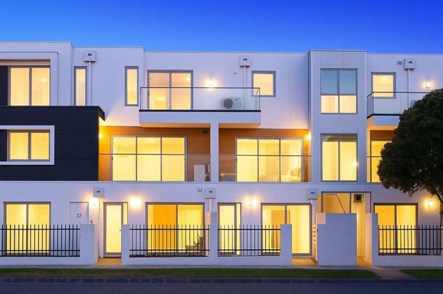 10/2 Dunoon Street, VIC 3163