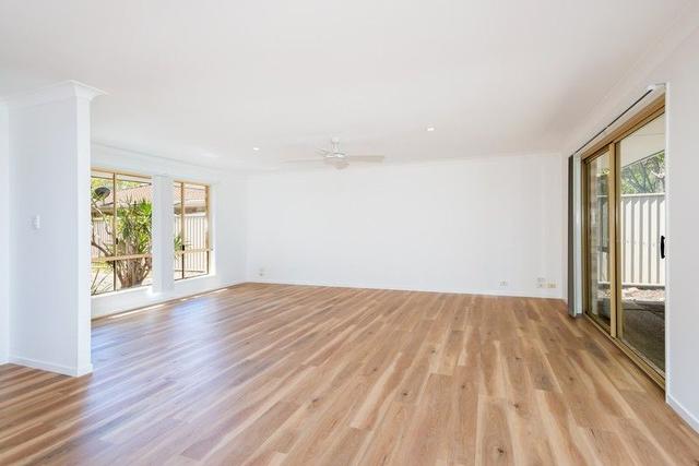 2/19 Eurimbula Court, QLD 4216