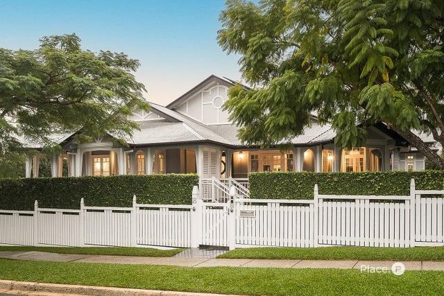 18 Henzell Terrace, QLD 4120