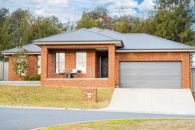 12 Friarbird Way, NSW 2640