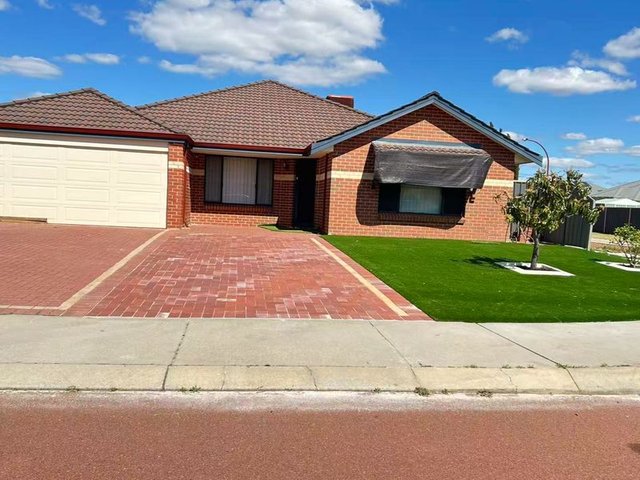 12 Karadong Street, WA 6107