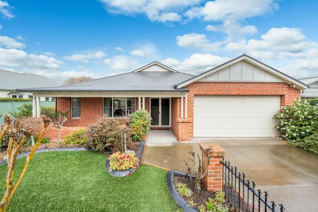 Own title 1/12 Orr Street, VIC 3630