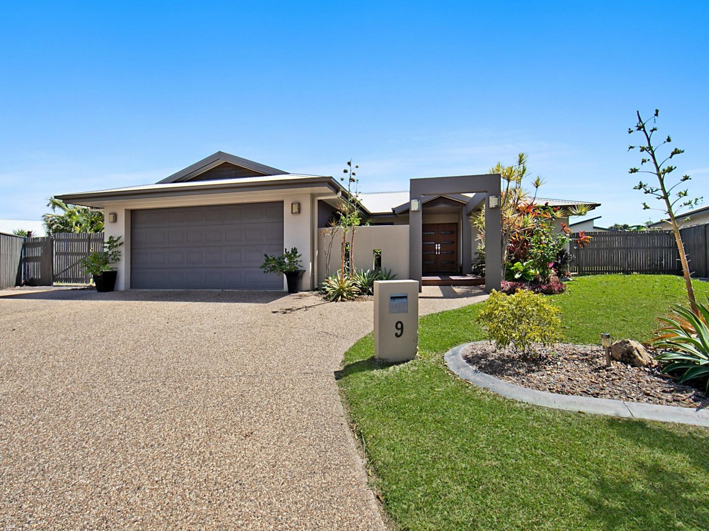 9 Bronte Court, Bushland Beach QLD 4818 Allhomes