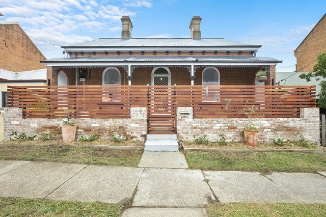 147 Clifford St, NSW 2580