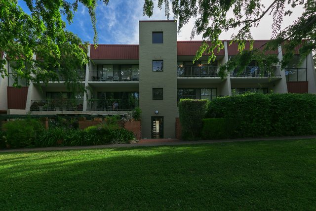 Unit 37/10 Ovens St, ACT 2603
