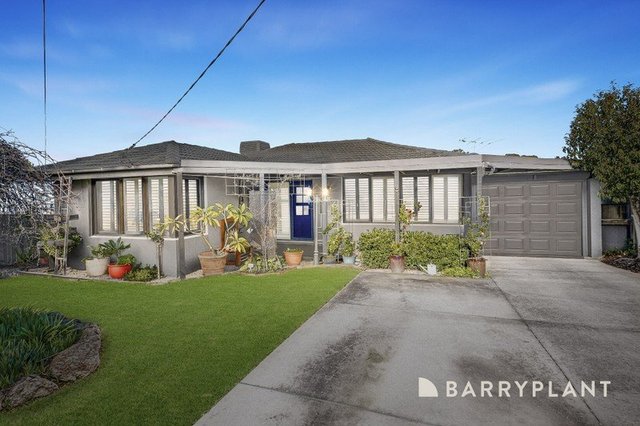 20 Russell Crescent, VIC 3155