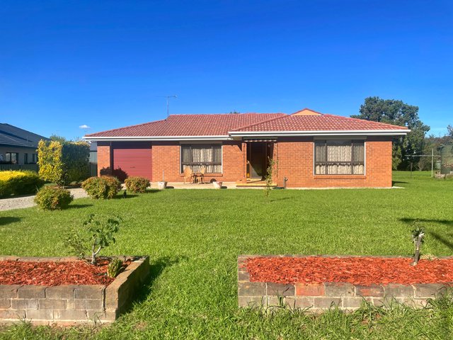 4 Willawong Street, NSW 2594