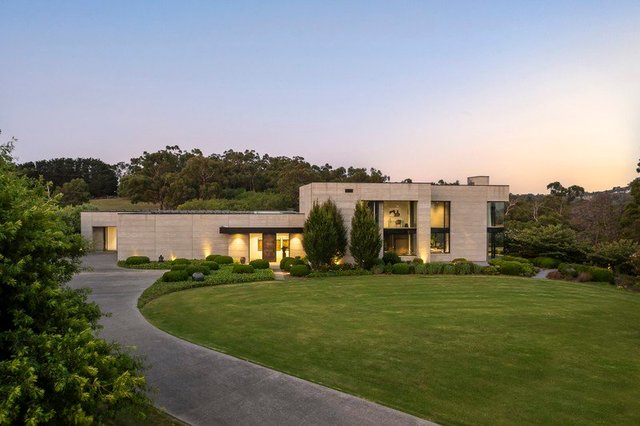 3 Hilden Drive, VIC 3806