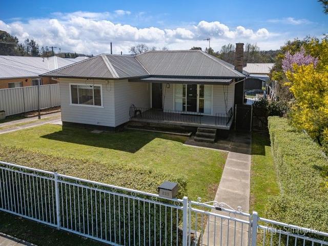 225 Dumaresq  Street, NSW 2350